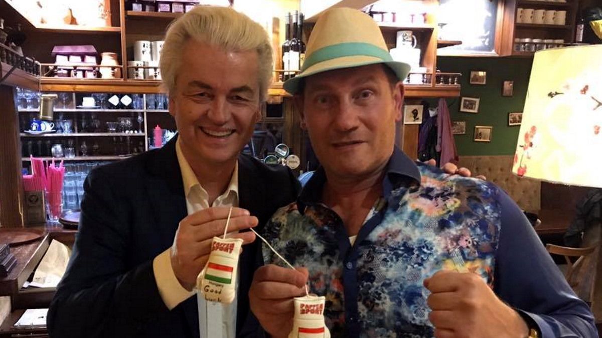Bunyós Pityu mulatós klipjében statisztálna a holland pártvezér, Geert Wilders