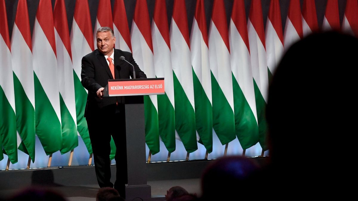Migráció, családpolitika, Európa jövője és a brüsszeli csaták – ezekről beszélt Orbán Viktor a Fidesz korábbi kongresszusain