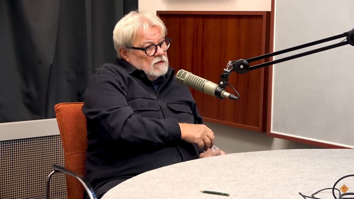 Bevetették Orbán ellen a csodafegyvert, Kossuth-díjas író lendült támadásba