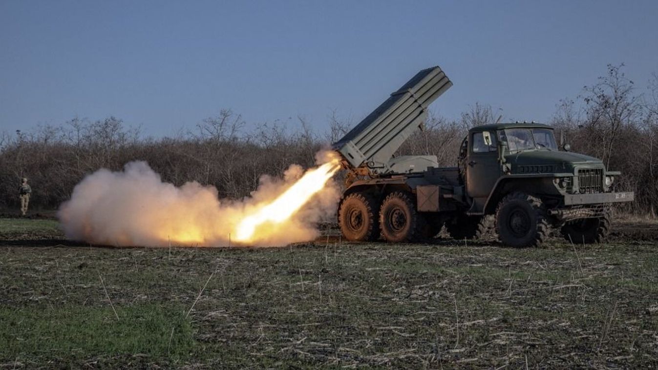 Ukrainian army continues intense artillery fire on Russian positions in the direction of Avdiivka