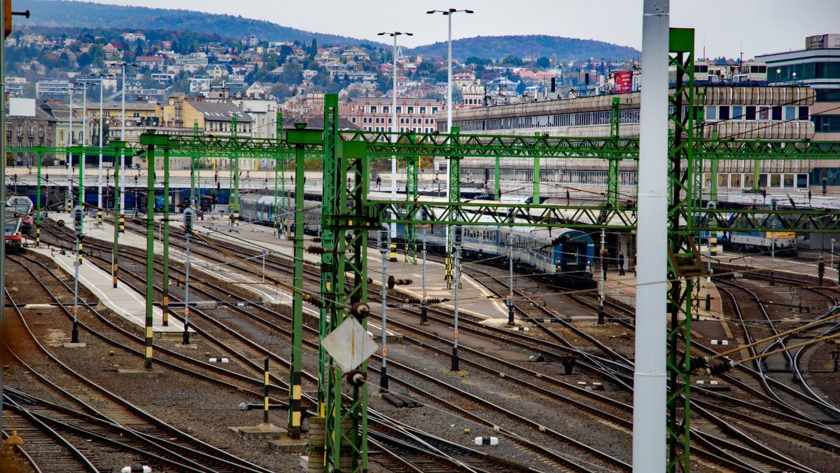 Reagált a MÁV V. Naszályra: nincs még megállapodás a Déli pályaudvar területéről