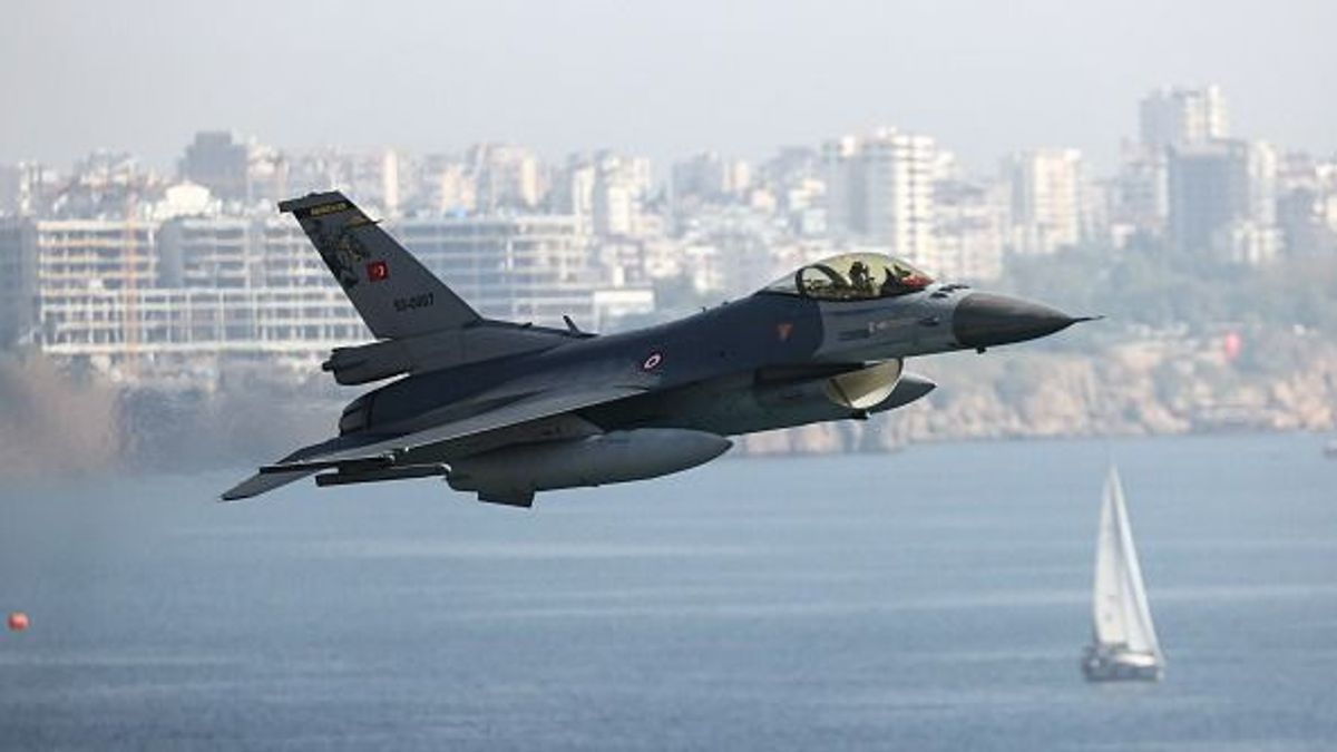 Oroszország fenyegeti Romániát: Amennyiben az F-16-os gépek felszállnak Románia területéről, azt Moszkva úgy fogja tekinteni, hogy az ország részt vesz a konfliktusban