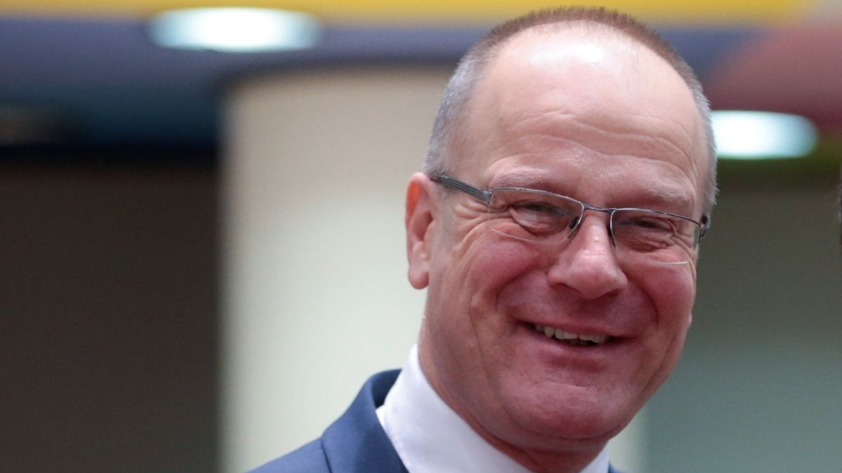 Jön 10,2 milliárd euró Brüsszelből – nem jöhet, hanem jön!