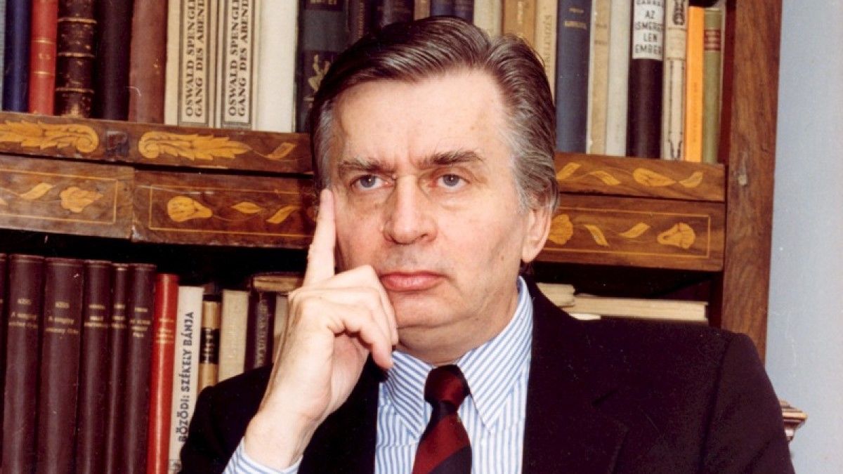 Harminc évvel ezelőtt ezen a napon, a késő délutáni órákban hunyt el az ezer sebből vérző magyar rendszerváltás miniszterelnöke, Antall József