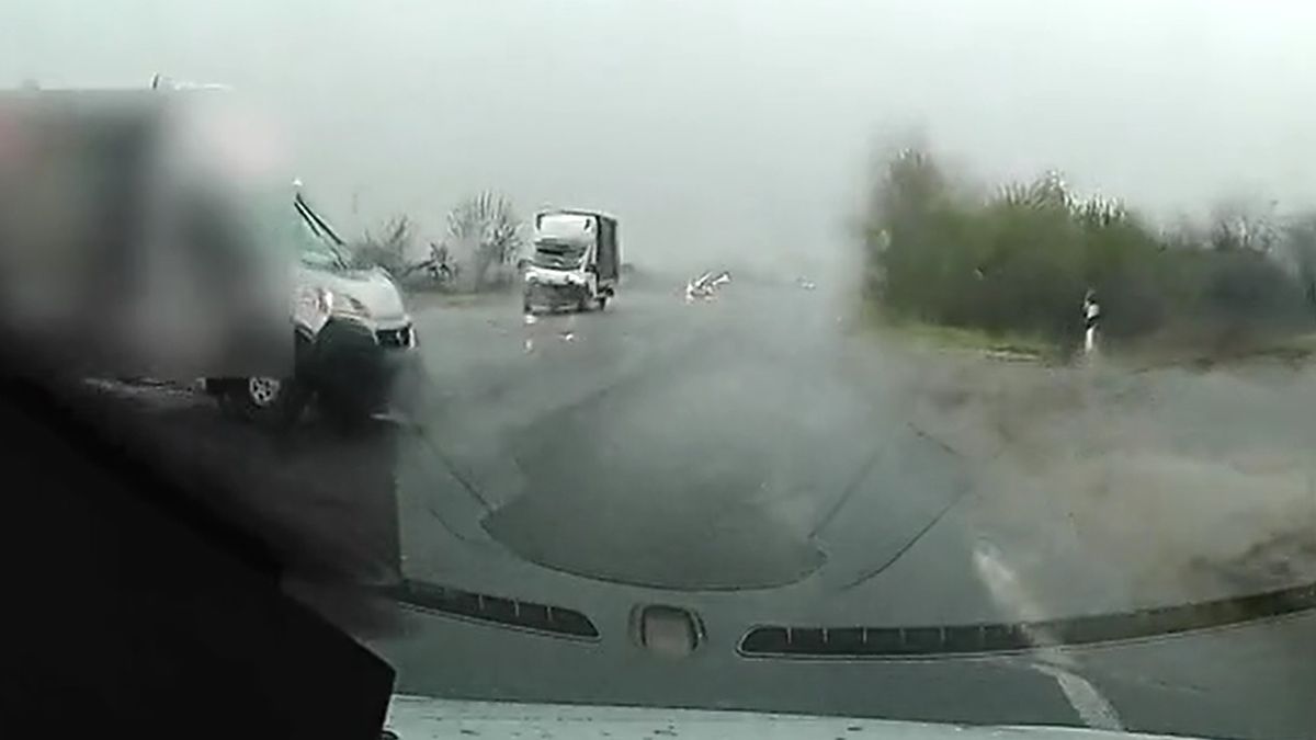 Takarásból előbukkant furgon okozott balesetet Taksony és Bugyi között (VIDEÓ)