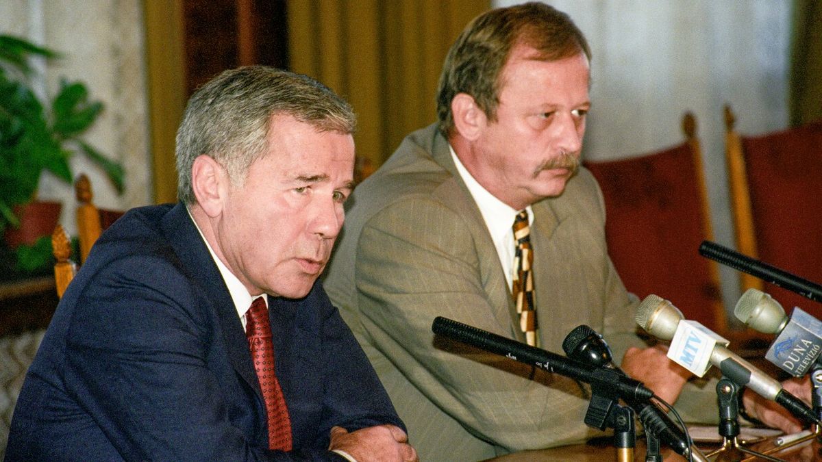 Amikor még nem volt antidemokratikus választási törvényeket utolsó pillanatban módosítgatni