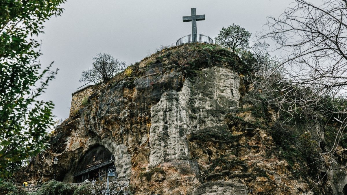 Boldog Özséb remetéitől az applikáción keresztül érkező lelki útmutatásig – a pálosok nyomába eredtünk