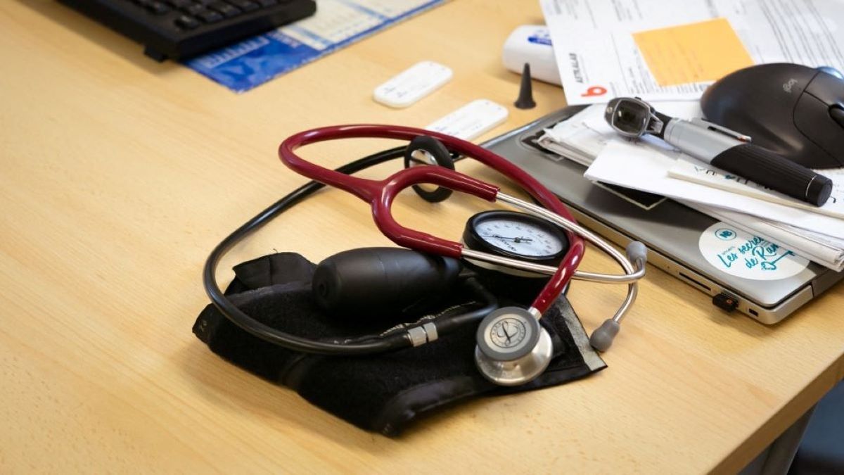 Lebukott a zalaegerszegi szülészorvos: hálapénzt fogadott el