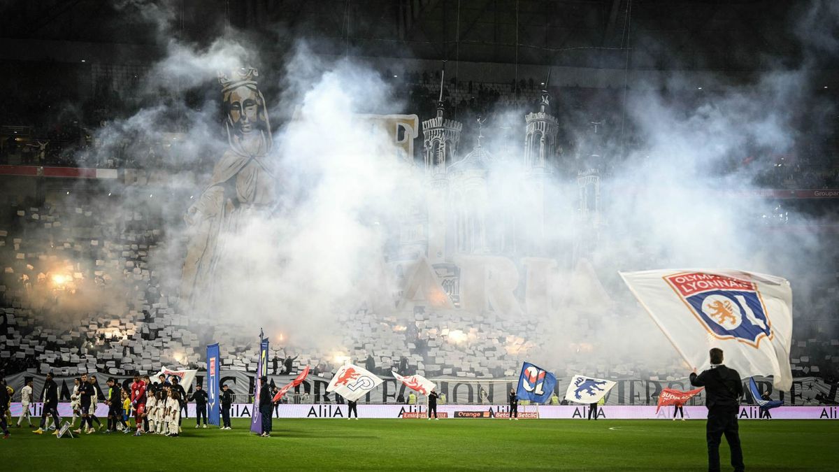 Művészi megoldás: amikor a vallási és a szurkolói fanatizmus találkozik! (FOTÓ+VIDEÓ)
