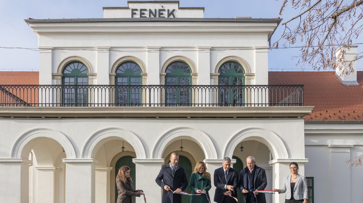 Lázár: Nagy magyar cégek kastélyokat fogadhatnak örökbe