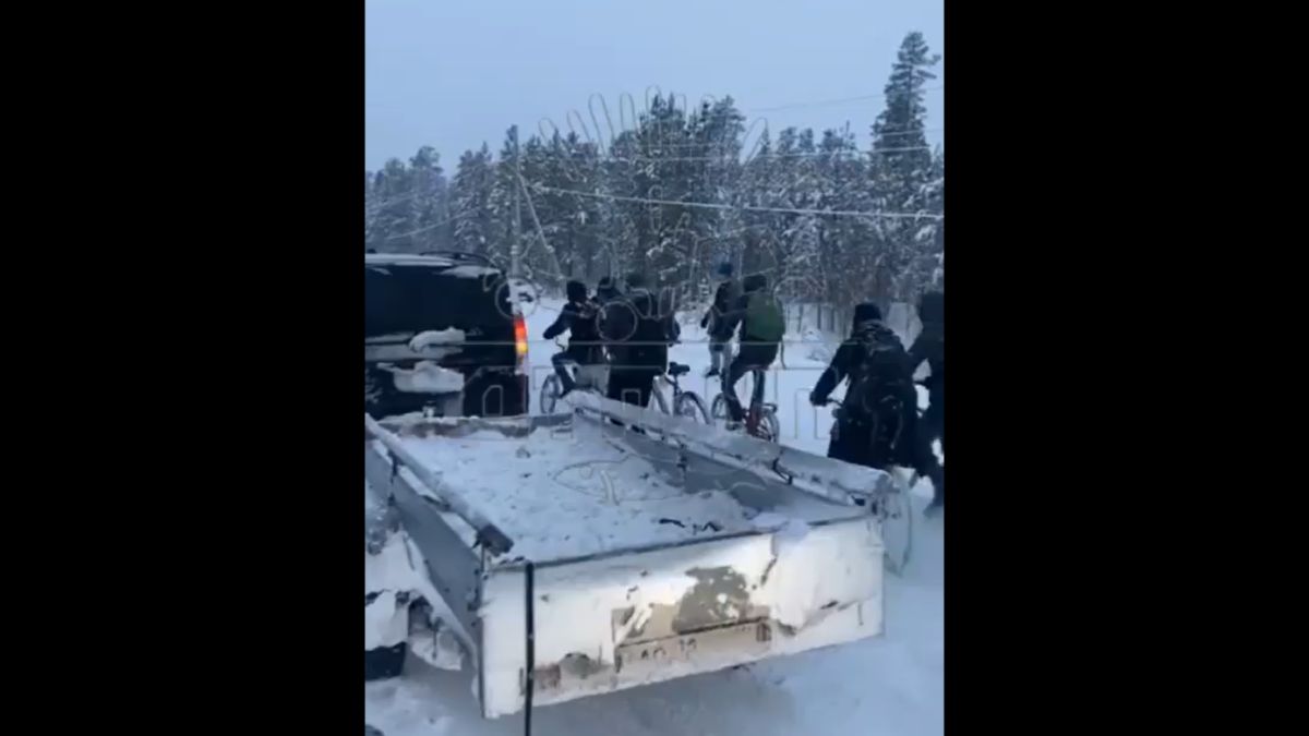 Biciklis migránsok rohamozzák Finnországot (VIDEÓ)