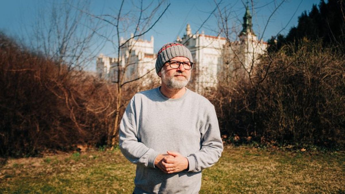 Utazás egy magyar város és az emberi lélek mélyére – Prieger Zsolt Kedves Teréz! című kötetéről