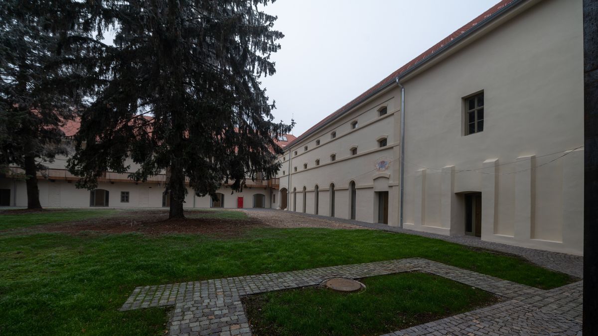 Befejeződött az erdélyi kastély felújítása