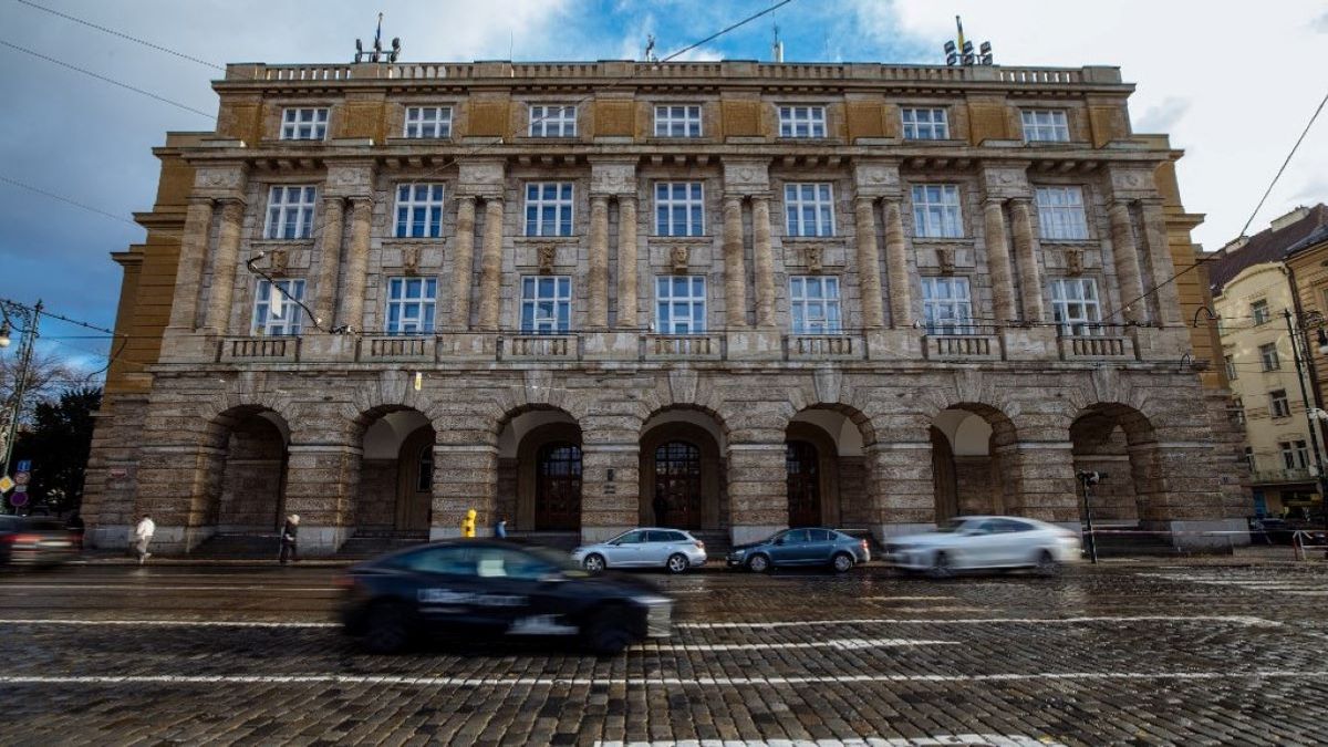 Nem ért véget a terrorveszély Csehországban: a prágai rendőrség négy „veszélyes embert” is őrizetbe vett