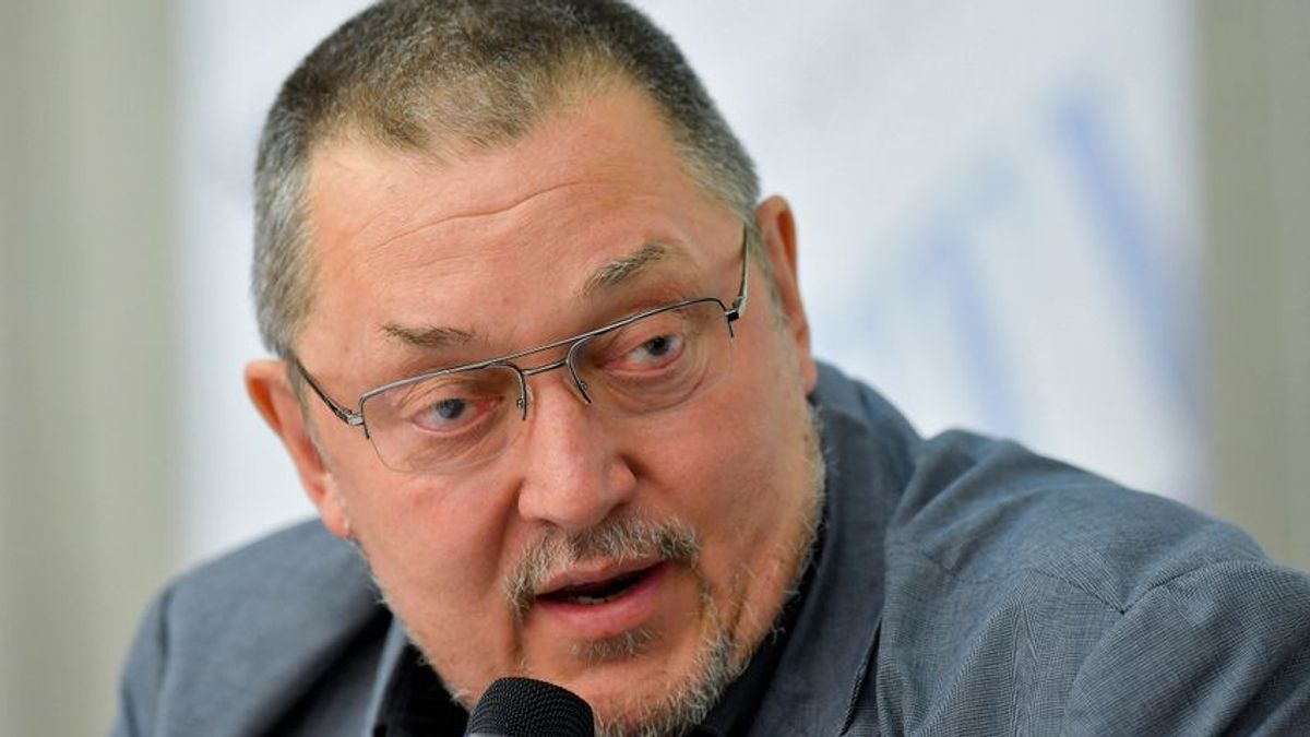 Vidnyánszky: „A színház veszélyes üzem, a színészeknek pedig meg kell tanulniuk egy-egy díszletet használni”