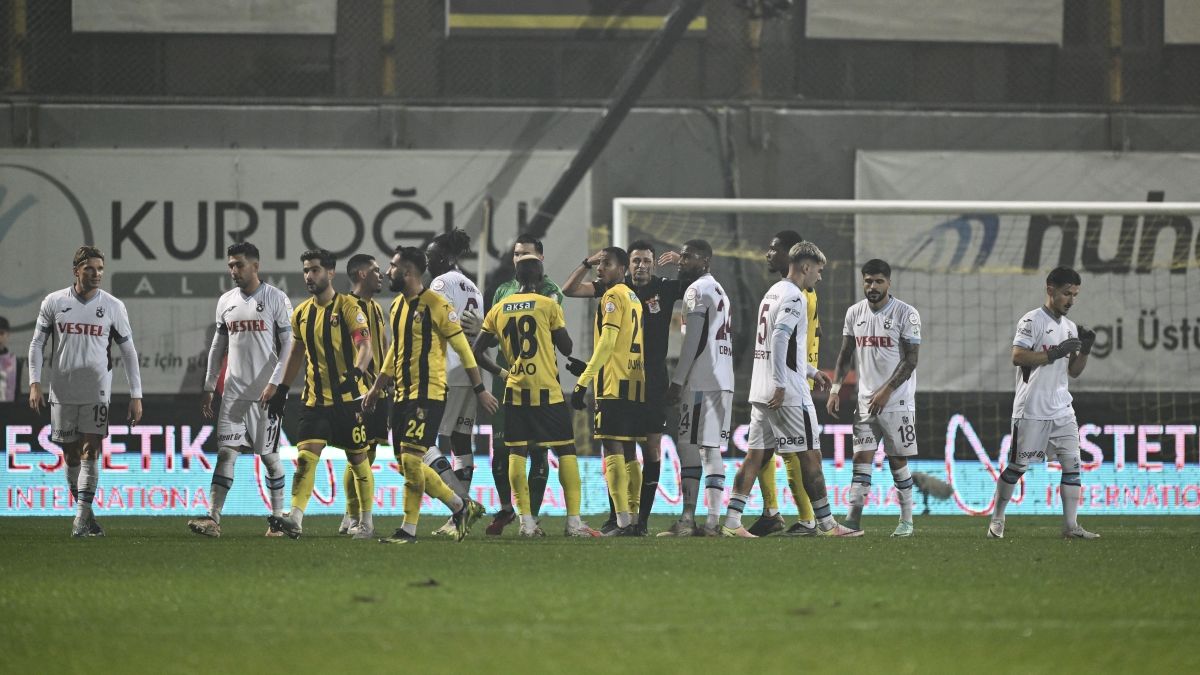 Videón a bíróverés utáni újabb futballbotrány Törökországban – levonult a csapat a pályáról