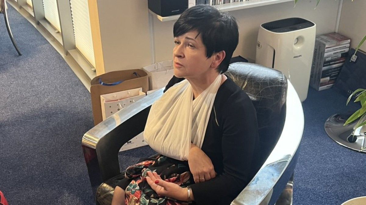 Tuskék erőszakkal vették át a lengyel közmédia székházát – a PiS egyik képviselőnője is megsérült