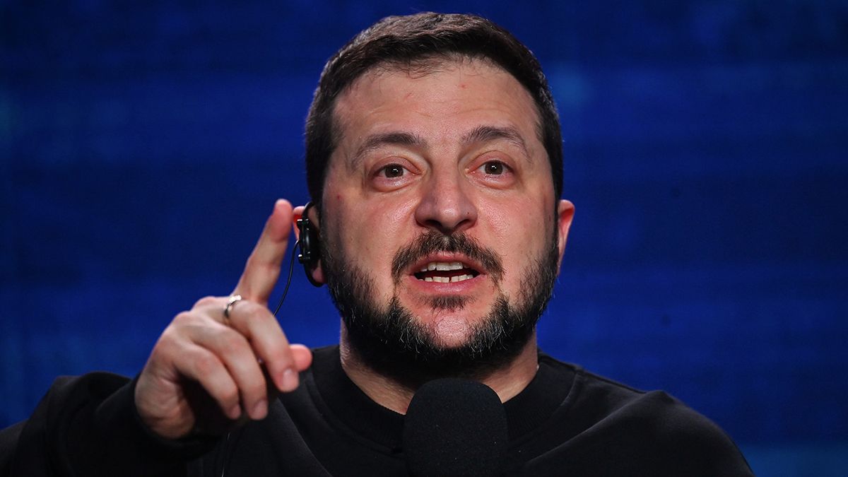 „Én nem vagyok beszari nyúlbéla, meg fogom védeni Ukrajna érdekeit” – legközelebbi szövetségesébe mart bele Zelenszkij év végi sajtótájékoztatóján