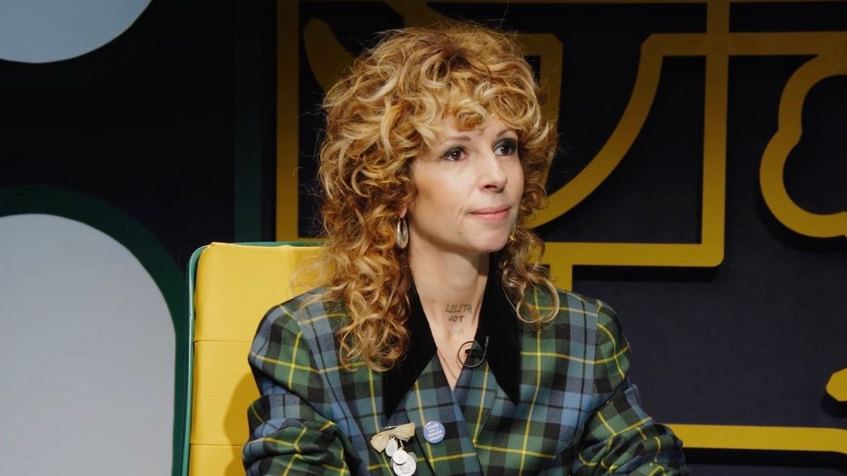 Művészettörténész: Nem szabad kreditet adni azoknak a platformoknak, amelyek melléd tesznek egy MCC-s vagy mandineres figurát