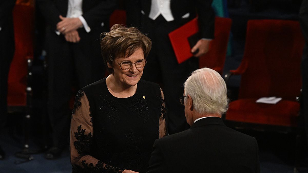 Büszkék vagyunk tehát arra, hogy magyarként hozzájárulunk az emberiség fejlődéséhez és boldogulásához