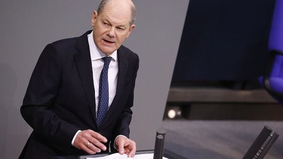 A német bankárok ügyei újabb álmatlan éjszakákat okoznak Scholznak