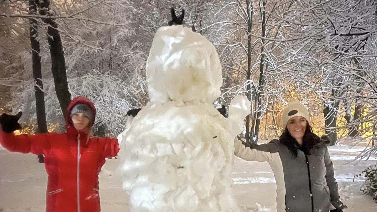 Így örül a havazásnak Novák Katalin és családja (FOTÓK)