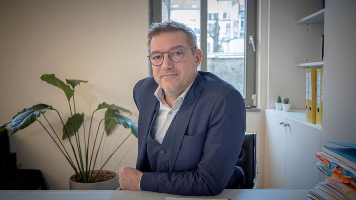 Folyamatosan göngyölítik fel az EP korrupciós botrányának a szálait