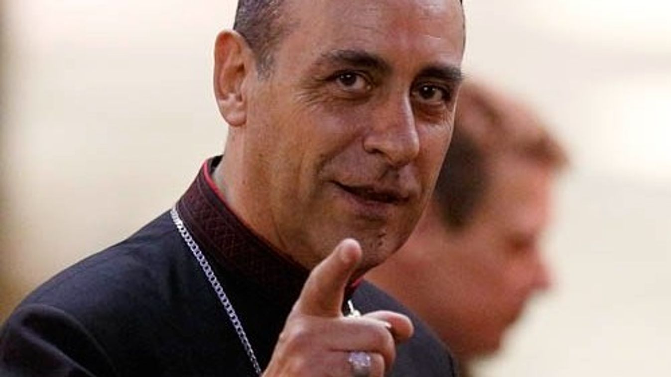 Víctor Manuel Fernández bíboros, a vatikáni Hittani Kongregáció prefektusa