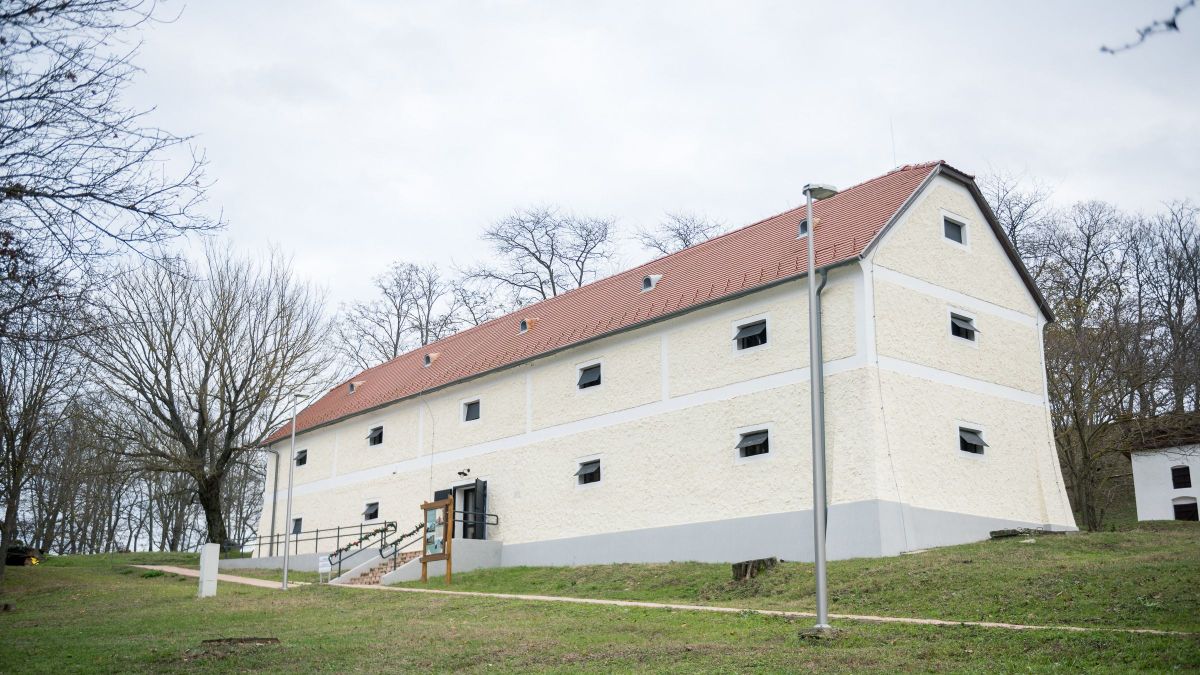 Szántódpuszta: hanyatlás után modern, élő majorság (X)