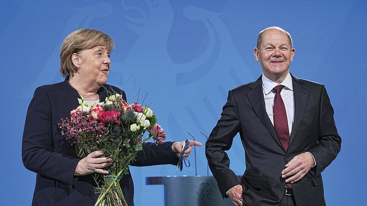 Jelzőlámpa helyett vészvillogó? – Mérlegen a Scholz-kormány teljesítménye