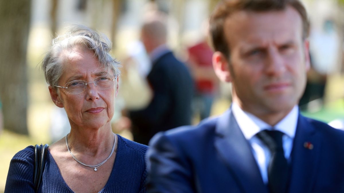 Ezért bukott meg a francia miniszterelnök