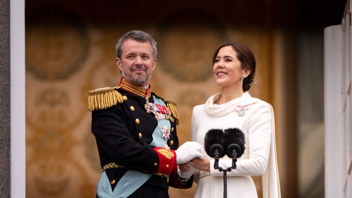 Isten áldja a királyt! – trónra lépett Dánia új uralkodója (VIDEÓ)