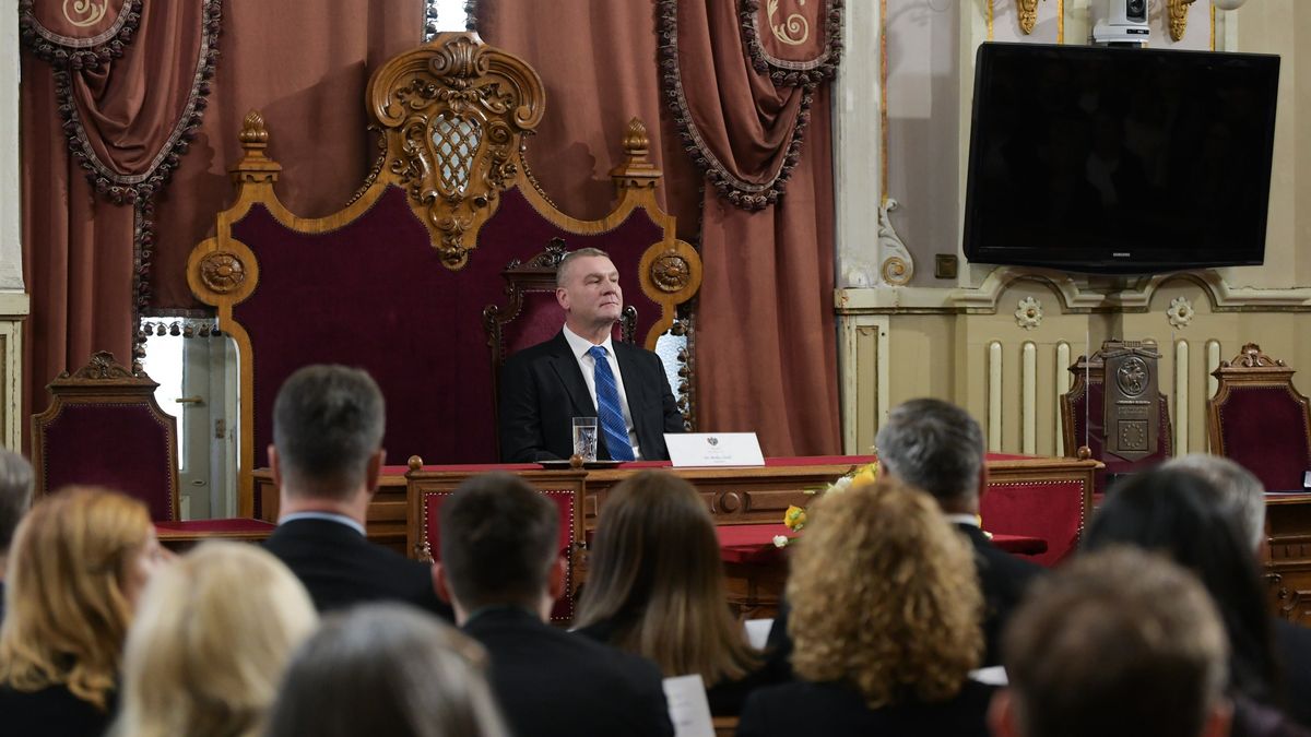 Botka László: A mai napig nem kértek fel a Fidesz polgármester-jelöltjének, nem léptem be a Fideszbe