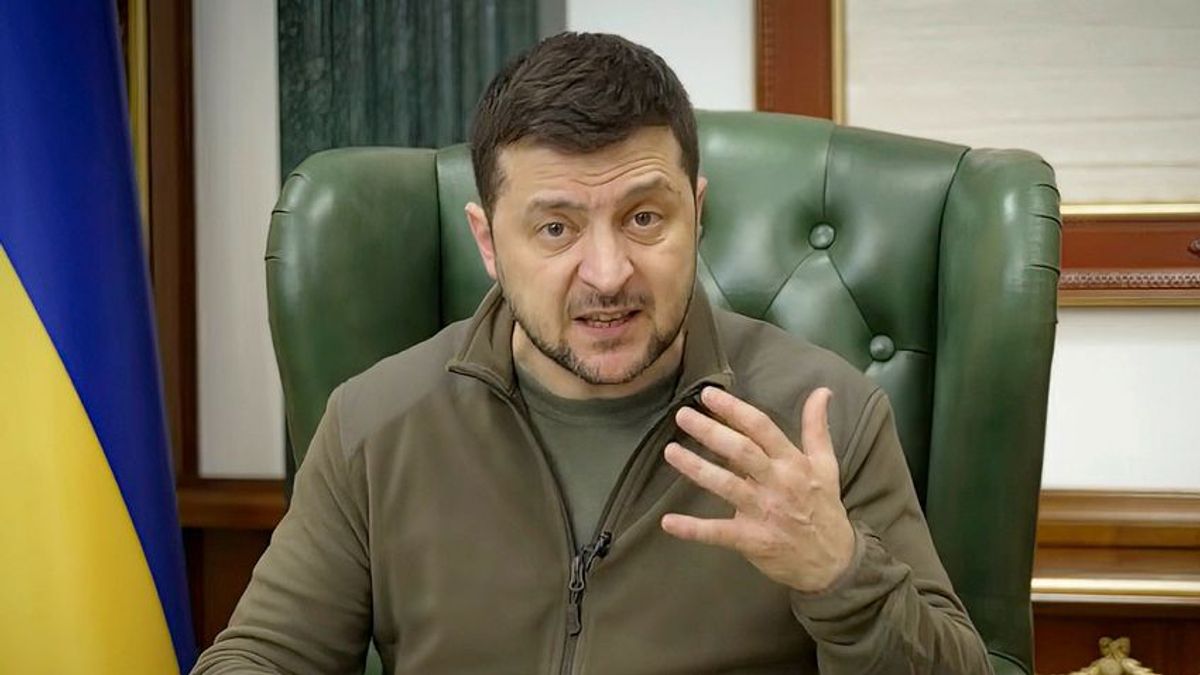 Könyvet írtak Zelenszkijről, exkluzív részletek jelentek meg a 2022 februári eseményekről