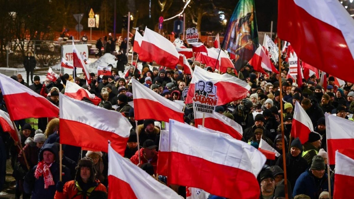 „Megvédjük Európa népeit is ettől az ideológiai szerencsétlenségtől” – így zajlott a varsói gigatüntetés (VIDEÓK)