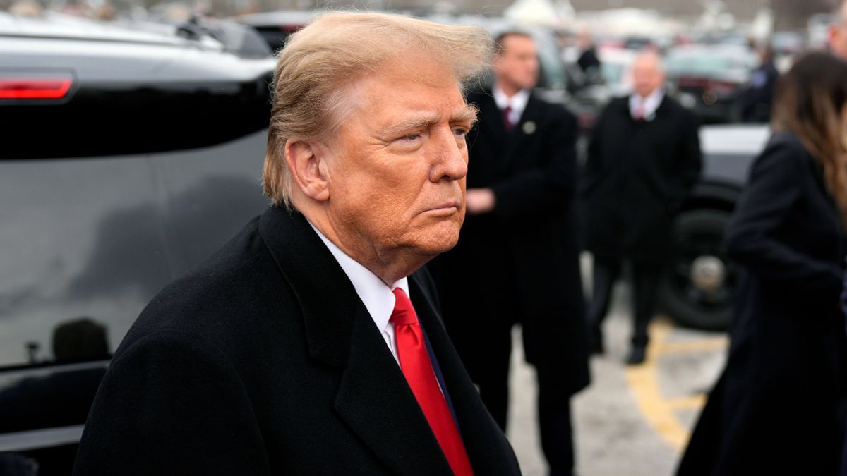 Szexuális zaklatás, rágalmazás, van itt minden: Trump tanúskodott az ellene indított perben