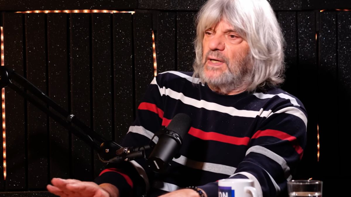 Hobo tiszta vizet öntött a pohárba – nekiment a tehetségtelen, hazug zenészeknek