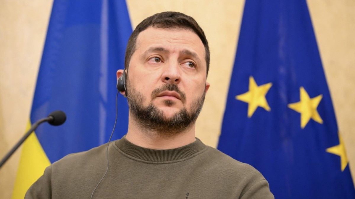 Kiakadt Zelenszkij: Ha harcolni nem is, legalább adózni jöjjenek haza az ukrán férfiak