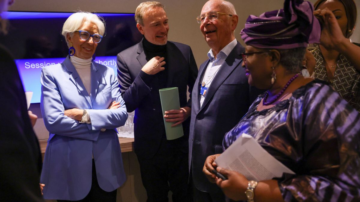 Együnk szart, emberek, Davos milliárdosai nem tévednek!