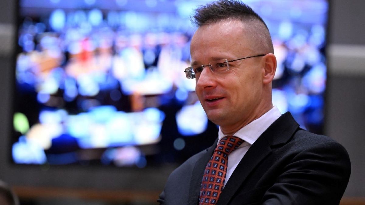 Így reagált Szijjártó Péter az ukránok halálos fenyegetésére (videó)