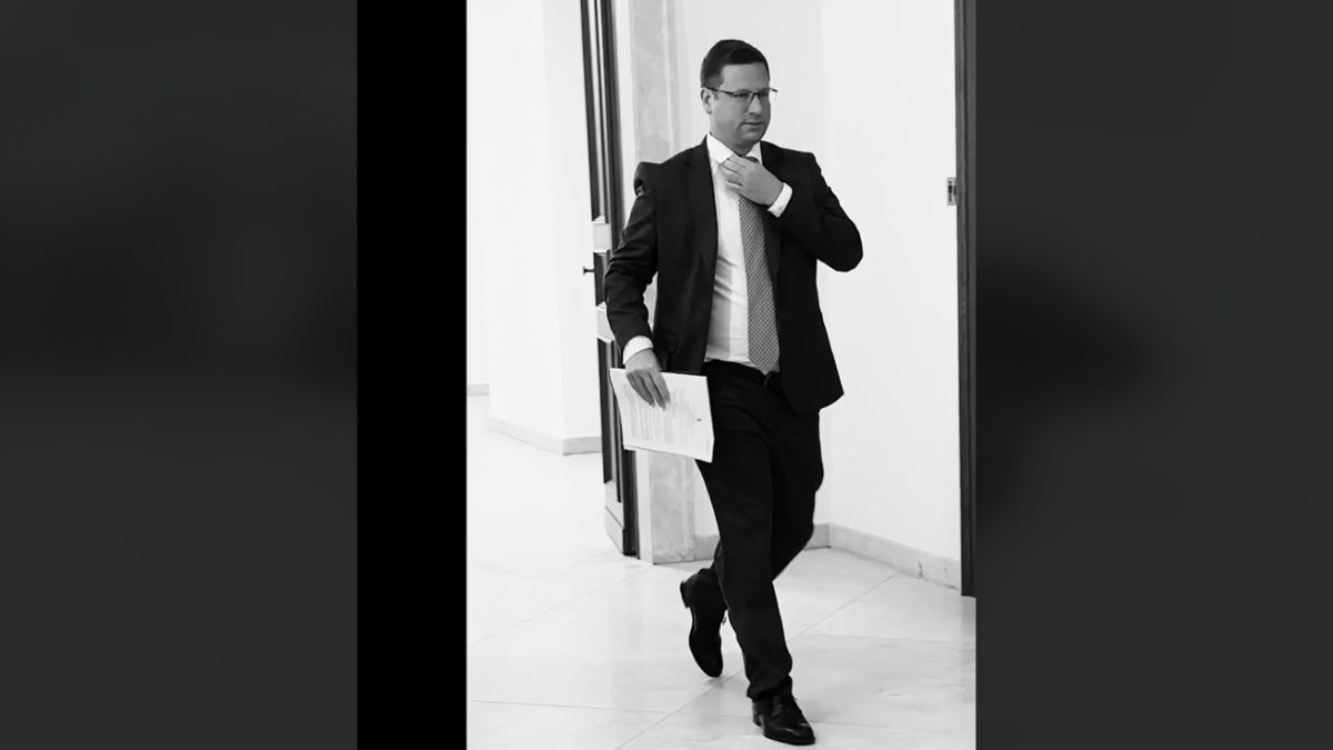 Ilyen egy kormányzati „divatbemutató” (VIDEÓ)