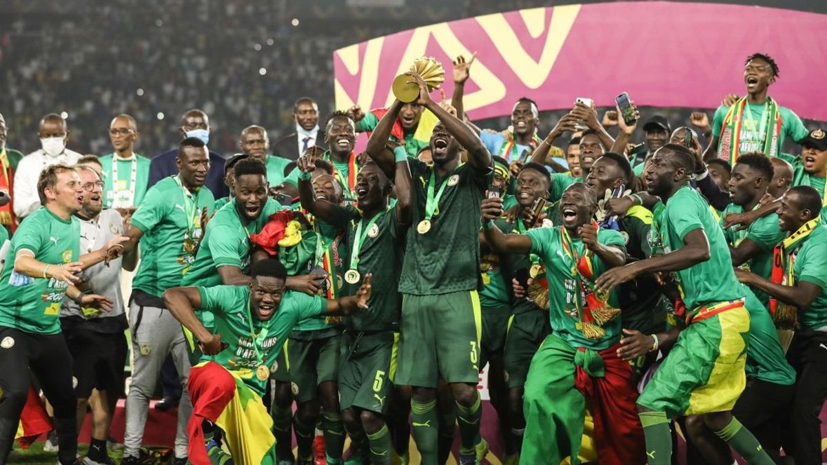 Jürgen Klopp hiába humorizál, Afrika és Ázsia visszavárja gyermekeit