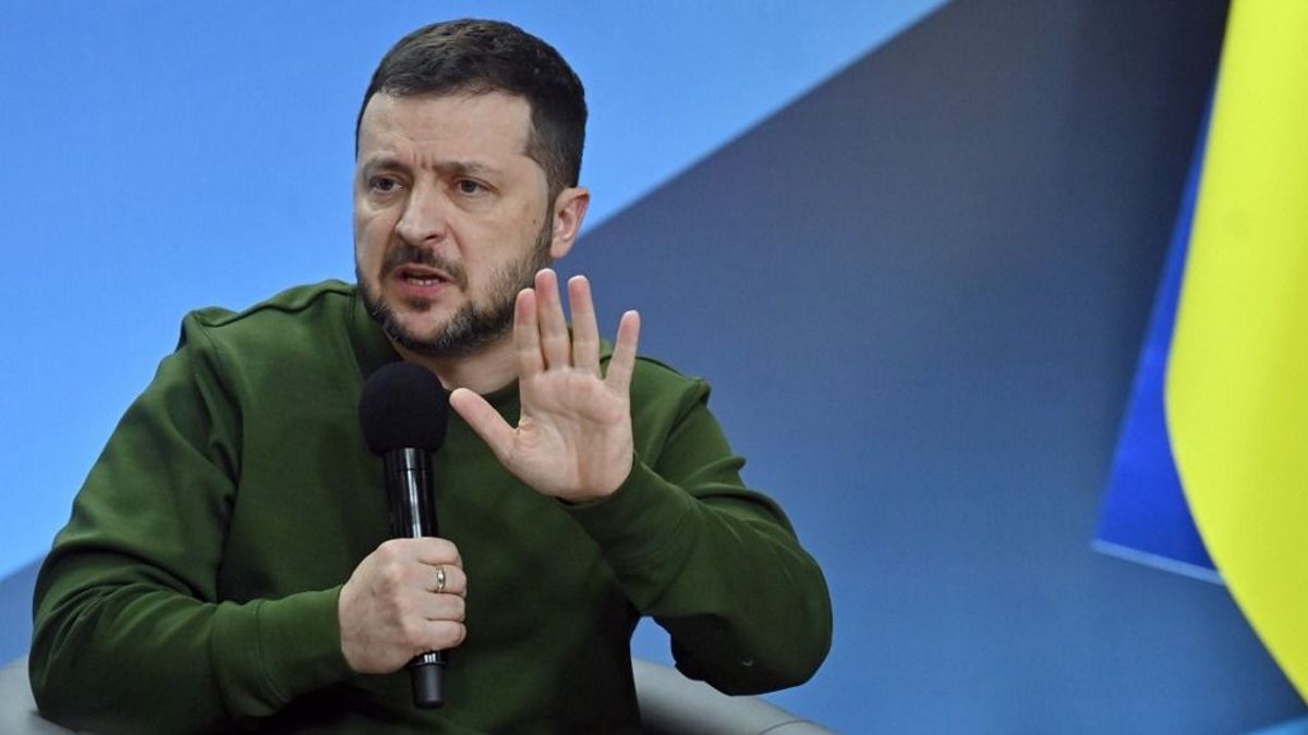 Azért beszarsz, ha Zelenszkijék azért teszik elviselhetőbbé a kisebbségeik életét, mert ergyán állnak a harctéren