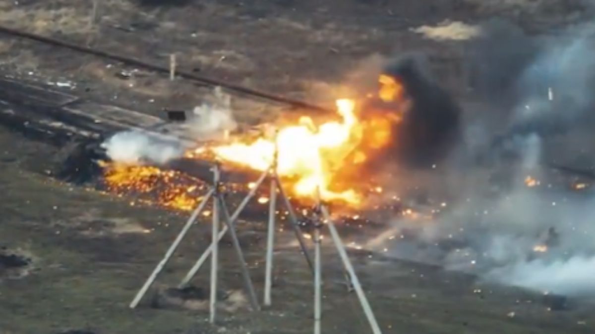 Atomjaira zúzta az orosz harckocsit az ukrán dróncsapás (VIDEÓ)