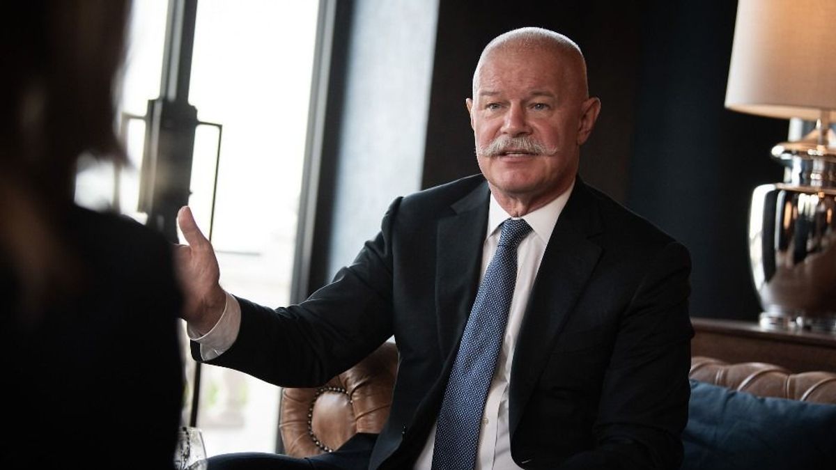 Csák miniszter igazi elefánt a porcelánboltban