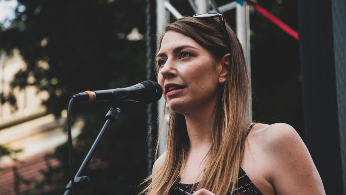 Félti a kampányukat Donáth Anna, komoly bírságot kaphatnak