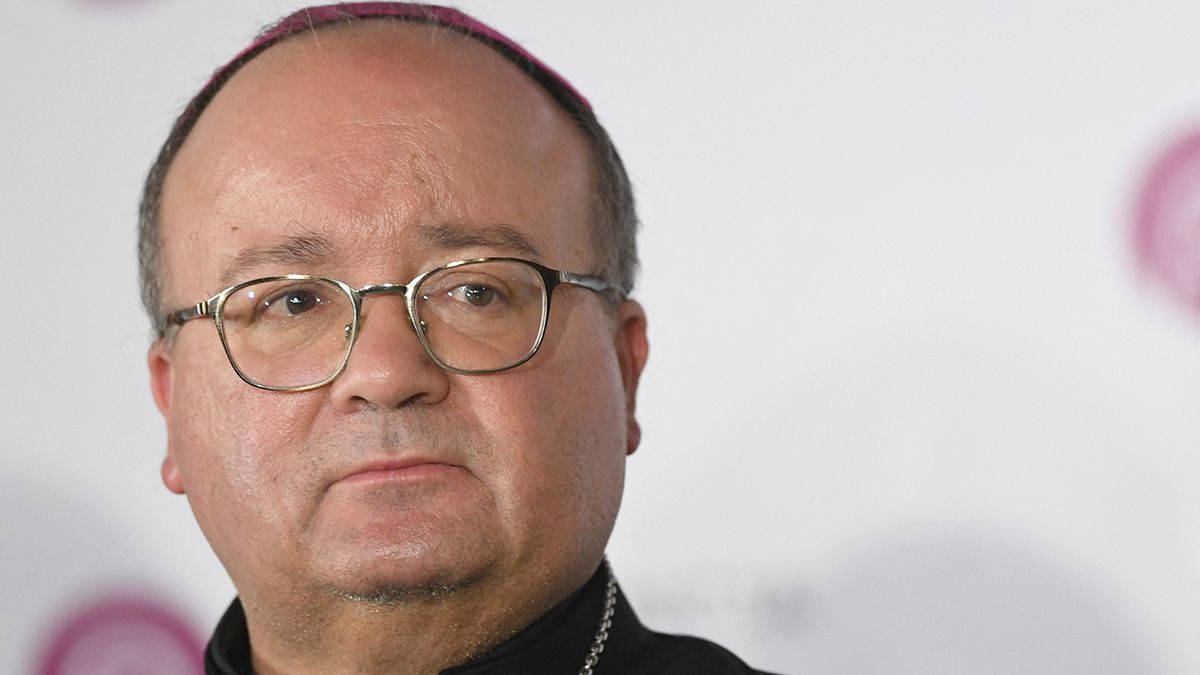 Ferenc pápa tanácsadója: Felülvizsgálnám a cölibátus követelményét