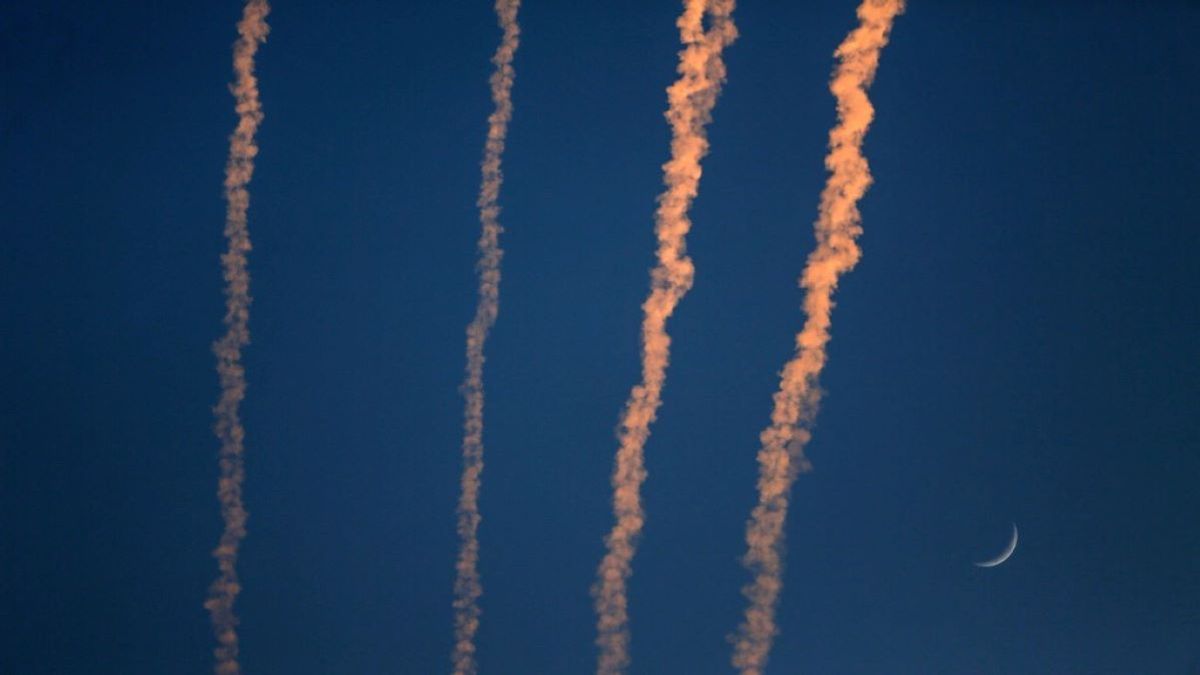 Iszonyú rakétaeső zúdult Izraelre