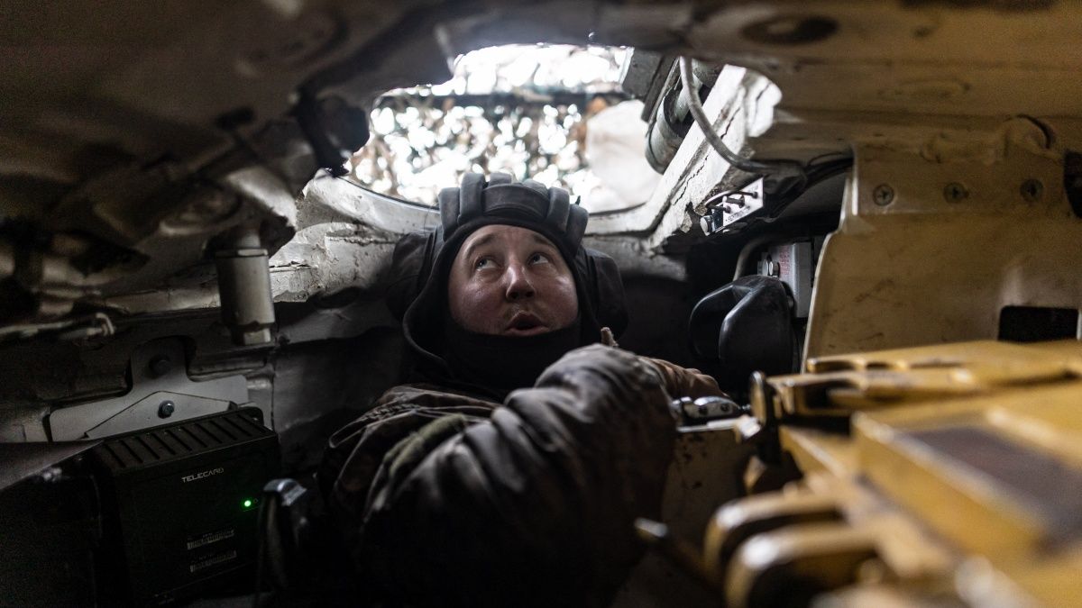 Nem bújhatunk mindig Amerika szoknyája mögé – a „weimari hármas” felállítását sürgeti a Politico szerzője