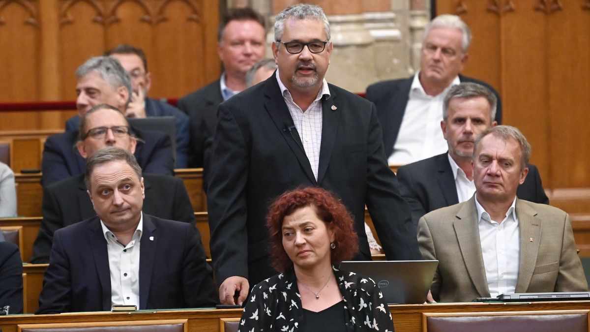 Rájuk fog égni a farizeusságuk